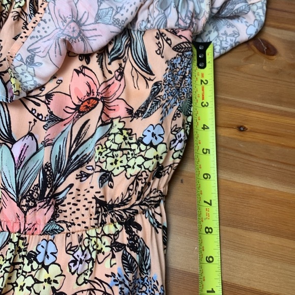 MinkPink Off the Shoulder Fully Lined Dress, beautiful spring & summer colours - Picture 9 of 9